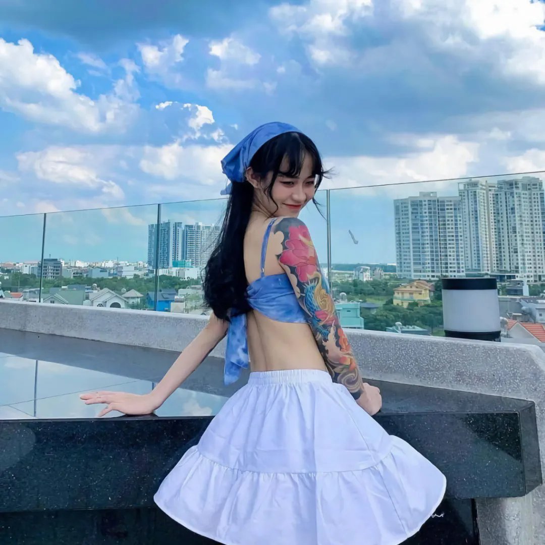 出水芙蓉粤语